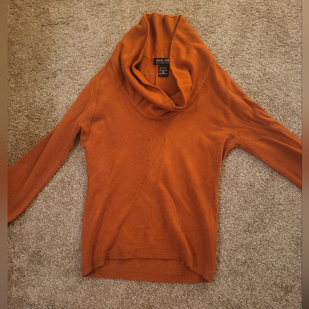 New Yorj& Company berry red, 3/4 sleeve Cowl Neck Sweater. size XS. 100% Acry